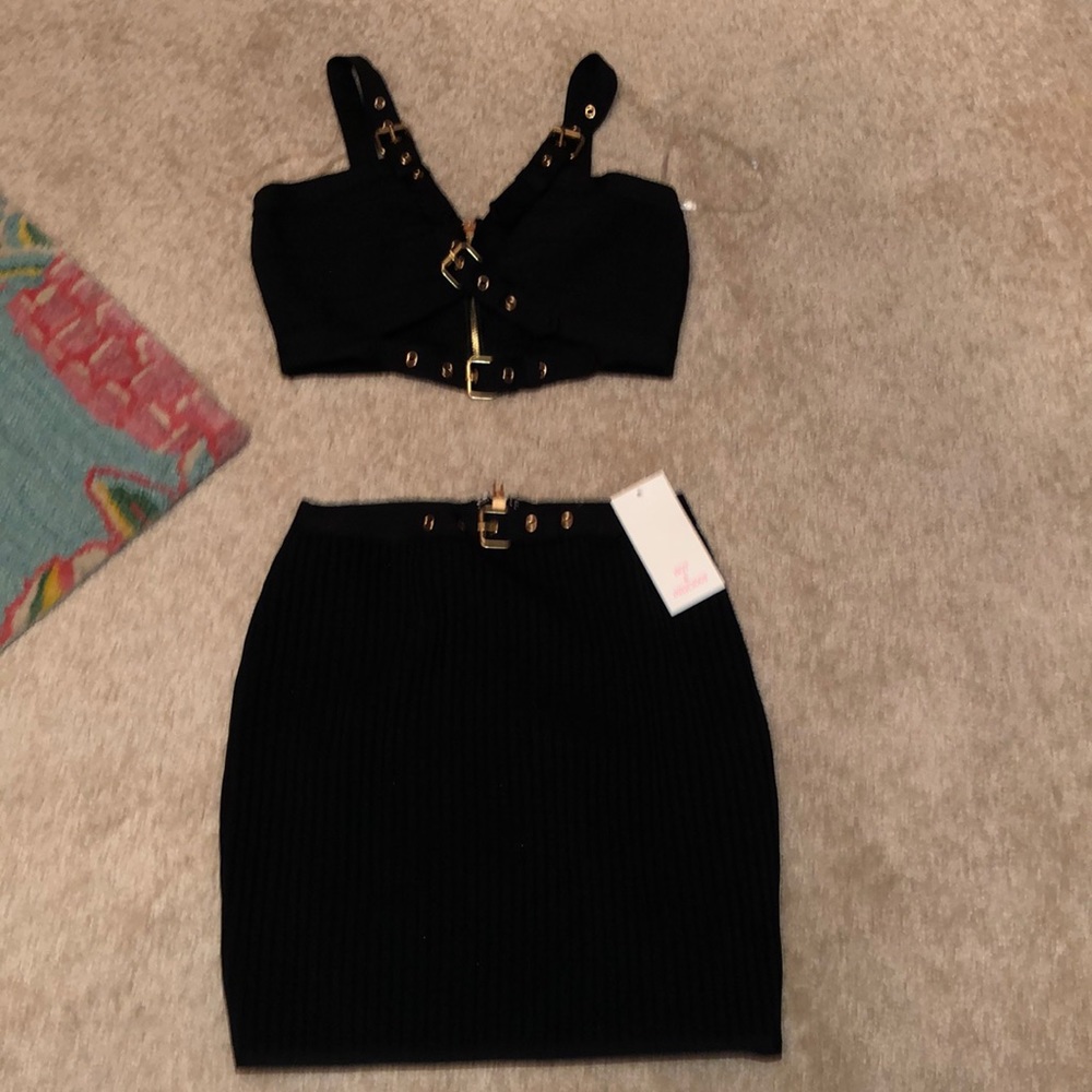 Cute skirt set size large NWT